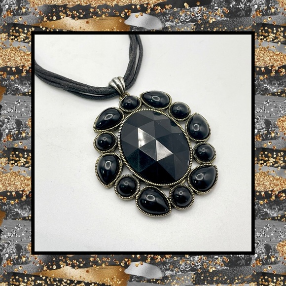 Bold Black Acrylic Pendant on Multi Strand Cords Statement Necklace VGC - Picture 10 of 14